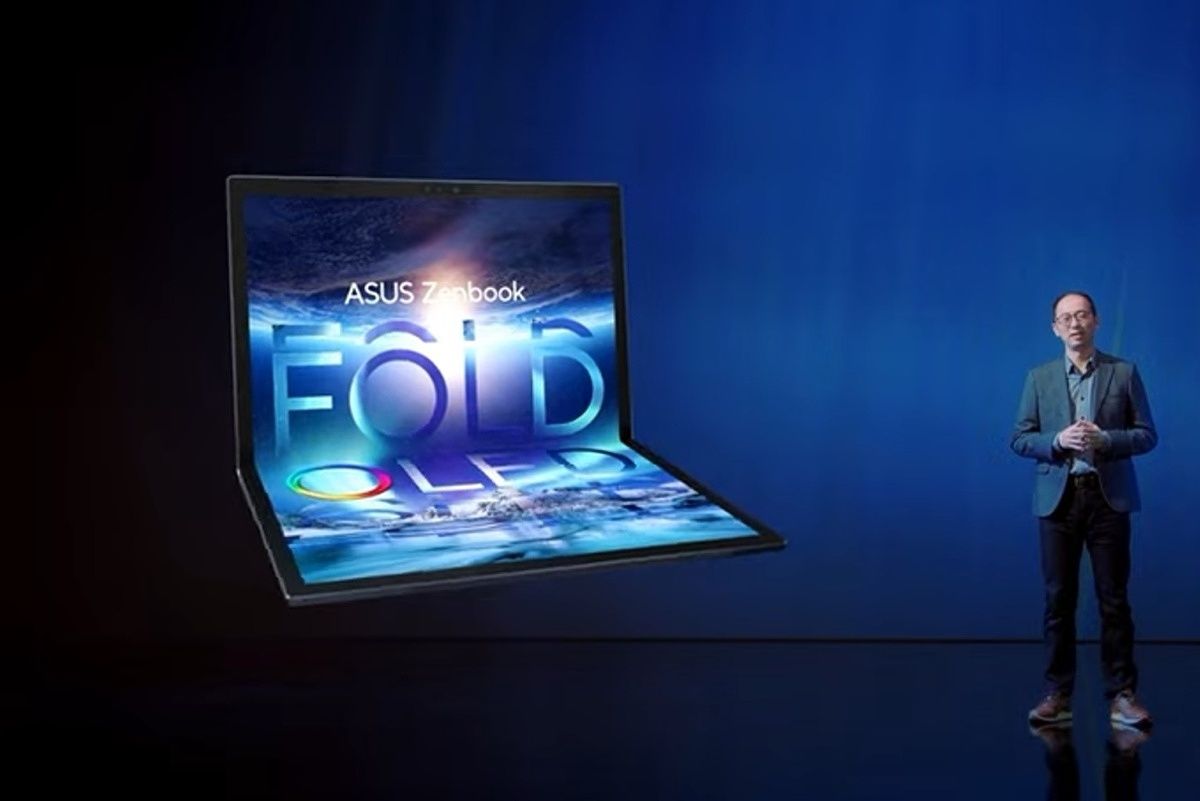 ZenBook 17 Fold OLED unveil