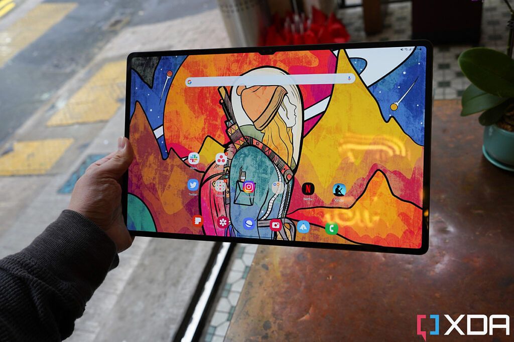 Galaxy Tab S8 Ultra in the hand.