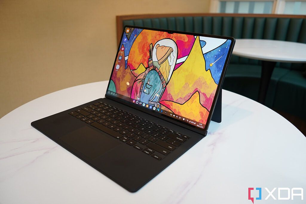 Samsung Galaxy Tab S8 Ultra review: Stunning hardware, but Android holds it  back