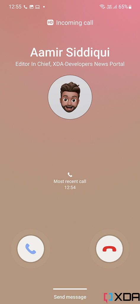 Incoming call screenshot from Galaxy S22 series device