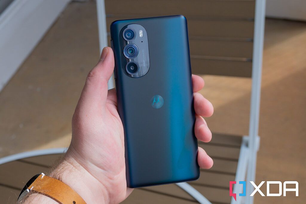 XDA Forums are now open for the Nothing Phone 1, Moto Edge Plus (2022