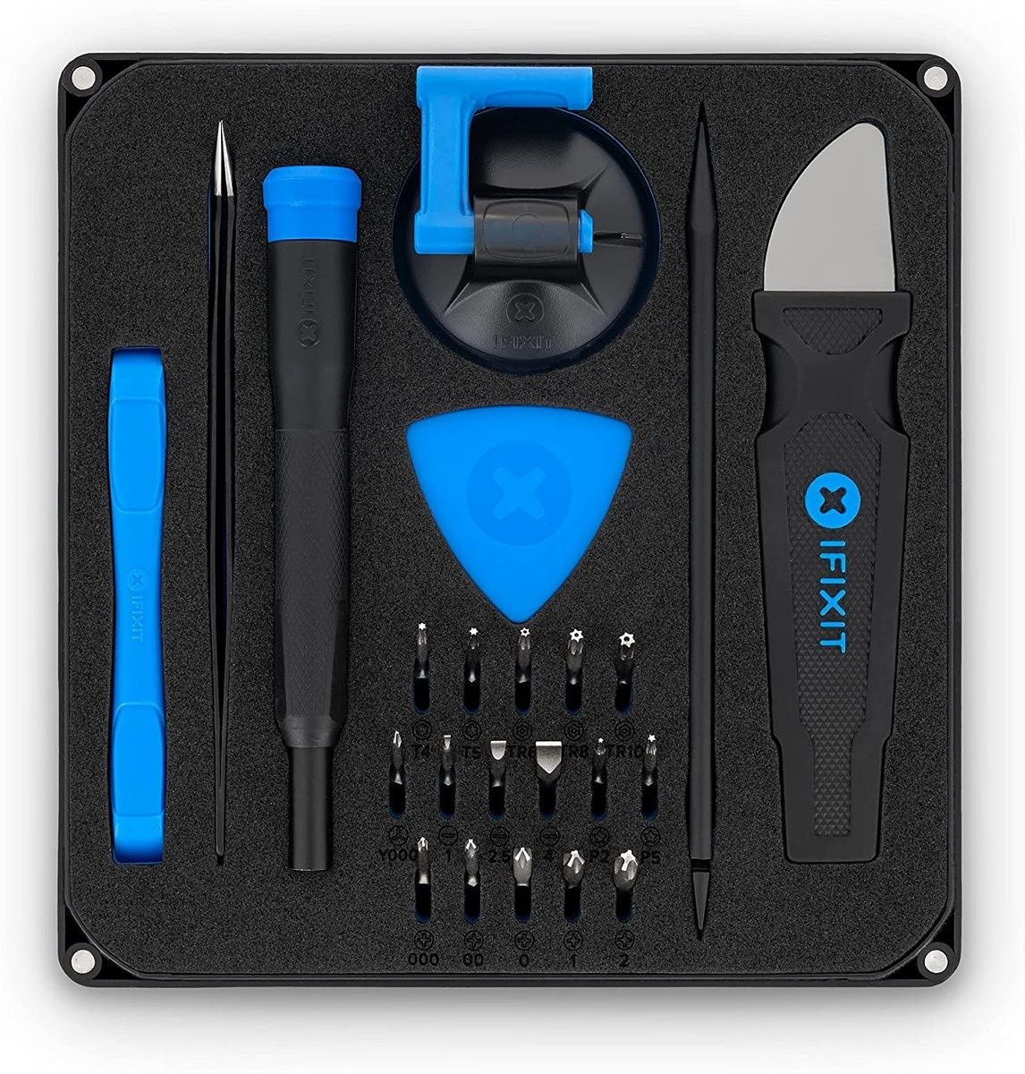 Cette boîte à outils iFixit comprend 16 embouts de précision, un spudger, une ventouse et d'autres outils pour vous aider à pénétrer à l'intérieur de votre ordinateur portable et d'autres appareils électroniques.