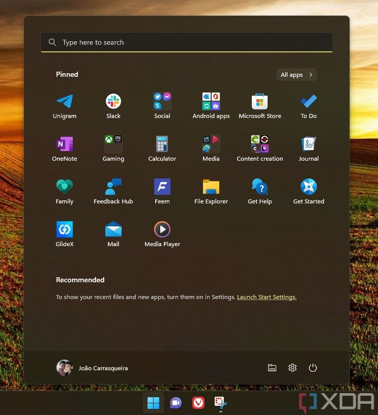 Windows 11 Start menu with More pins layout and recommended content disabled
