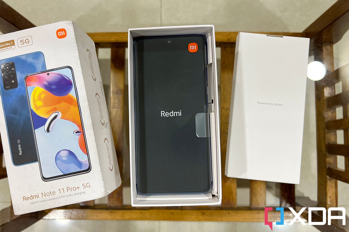 Xiaomi Redmi Note 11 Pro Plus 5G (India) -- Unboxing