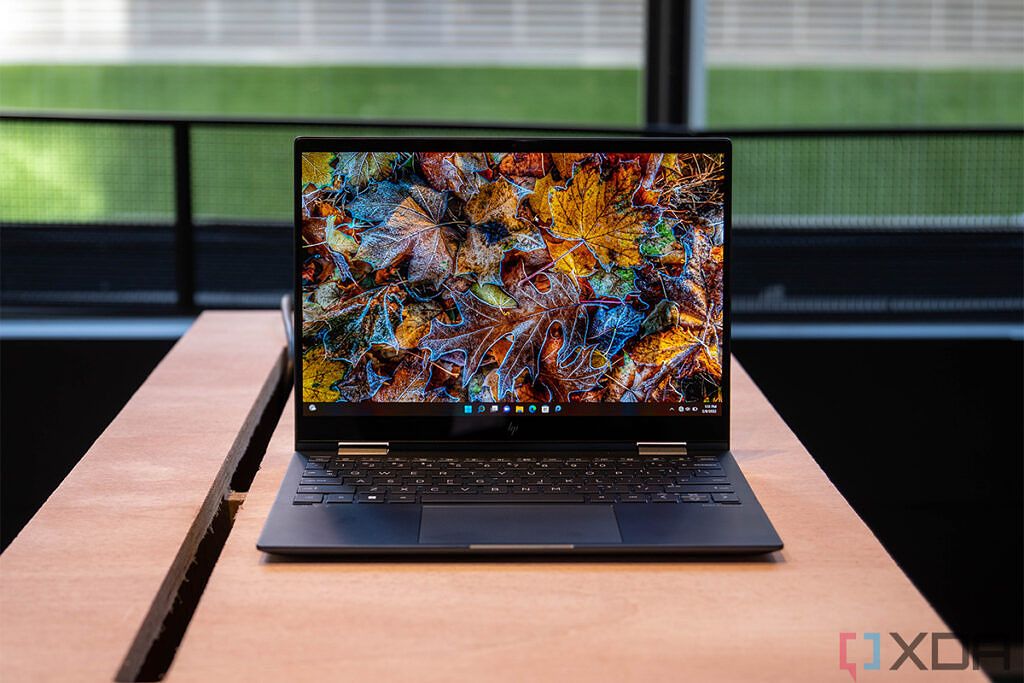 HP Spectre x360 13.5 (2022) vs HP Envy x360 13 (2022) Which is better?