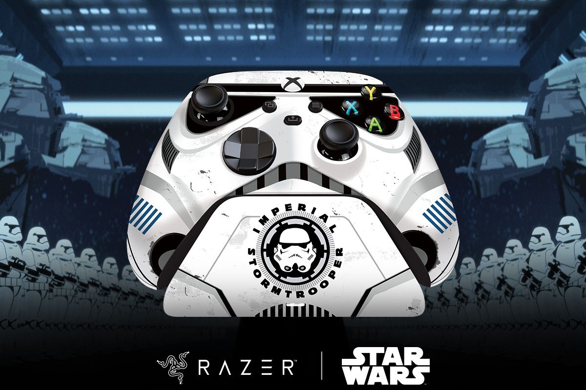 Razer Stormtrooper Wireless Controller and charging stand