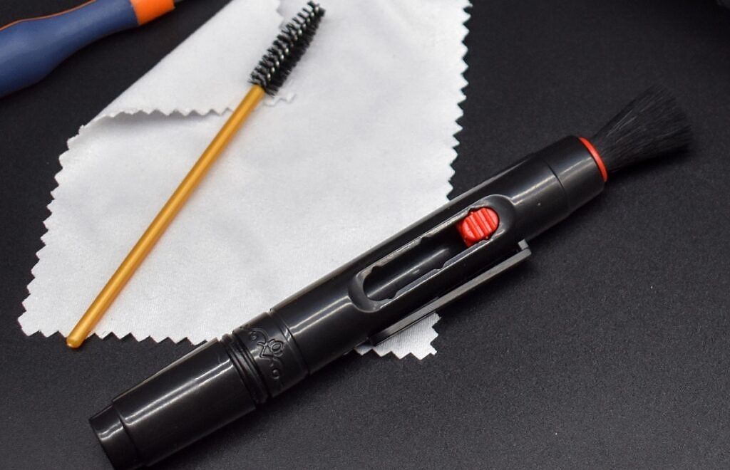 How to clean your phone's camera lens