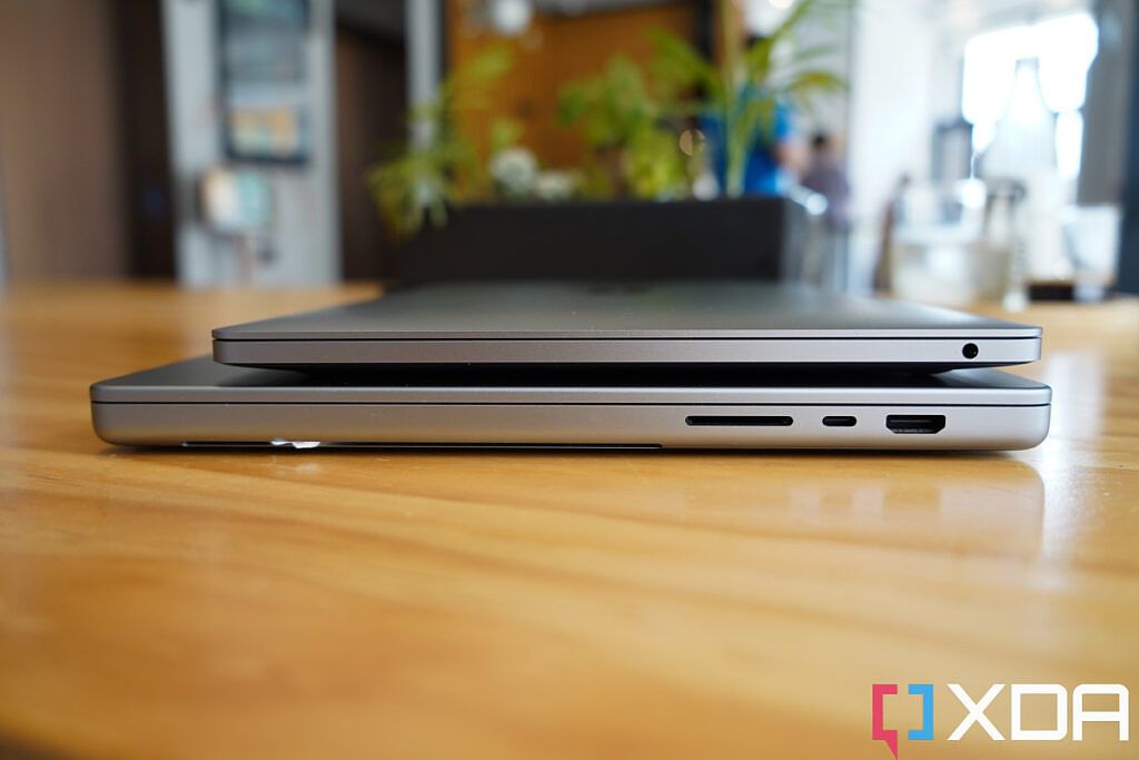 The 2022 13-inch MacBook Pro (top) and 2021 16-inch MacBook Pro (bottom).