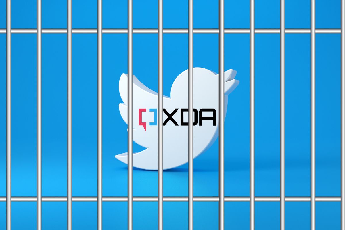 XDA Twitter in Jail Locked