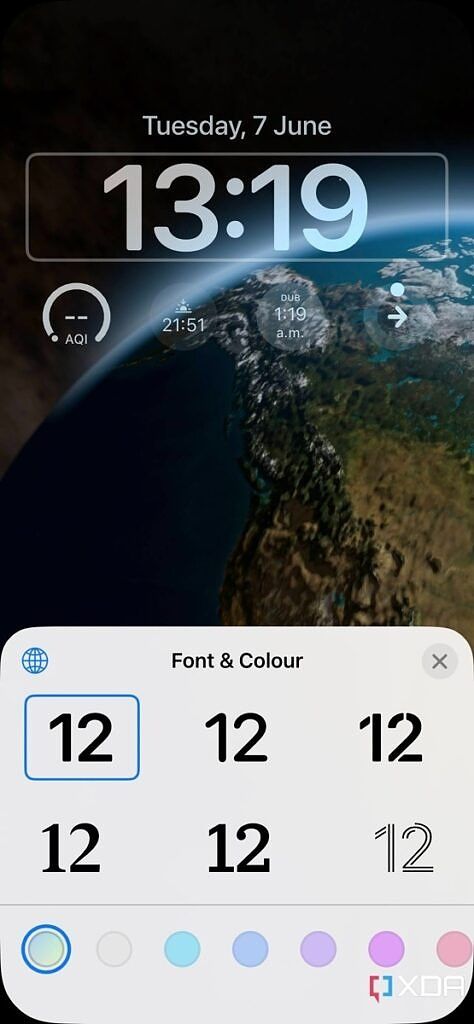 iOS 16 lockscreen font and color