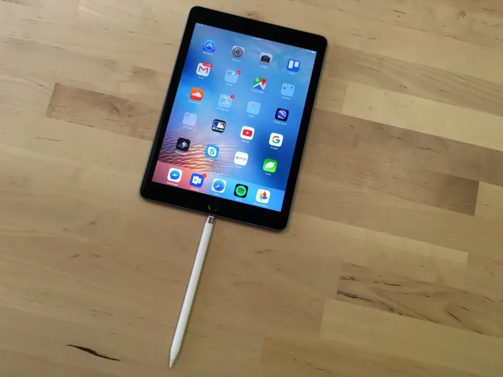 Apple Pencil plugged into iPad