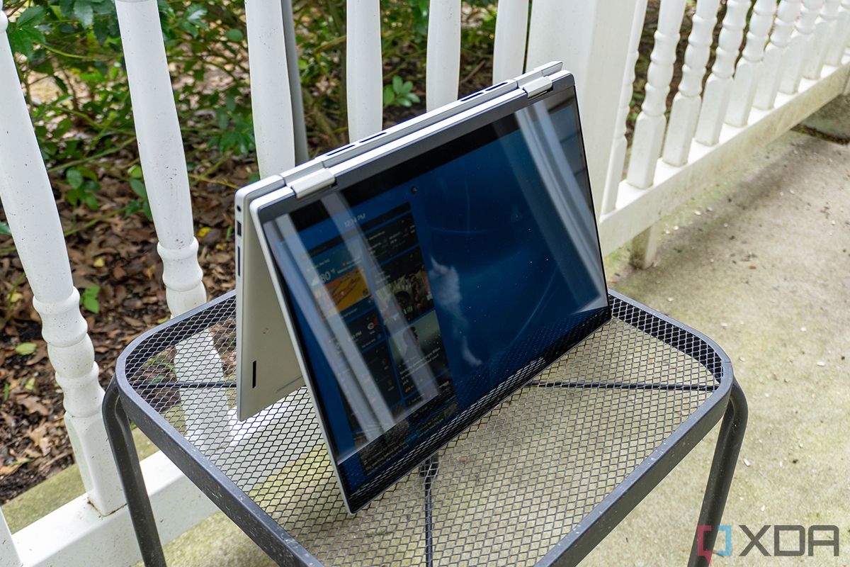 Dell Inspiron 14 2-in-1 (2022) Review: A mainstream laptop with a