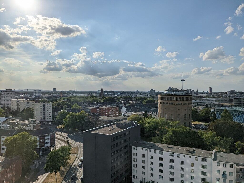 Paisaje urbano de Colonia, fotografía tomada con Google Pixel 6a