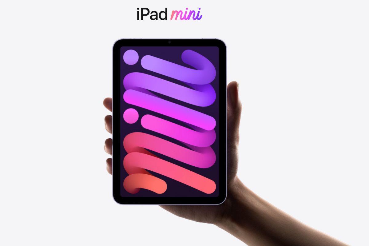 Apple iPad Min with a cool design and hand holding it