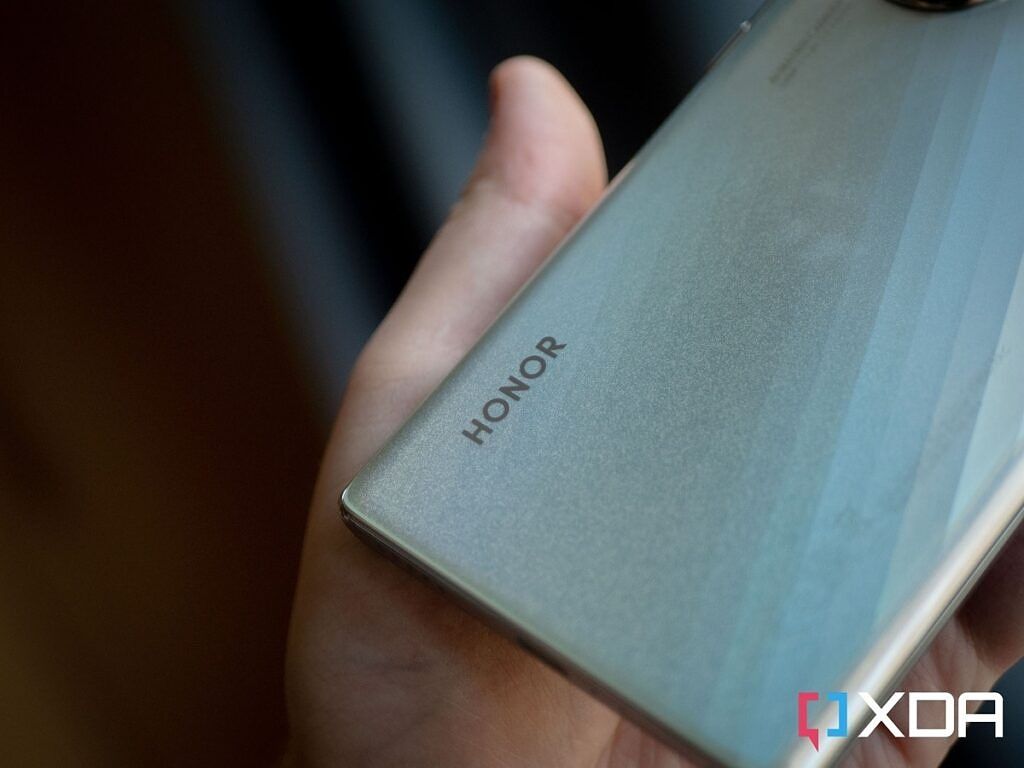 Honor 70 review: The extravagant mid-ranger - PhoneArena