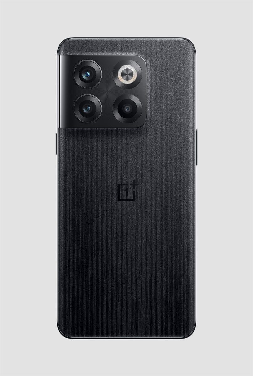 The OnePlus 10T is a high-end smartphone with a triple rear camera system. It packs the Snapdragon 8 Plus Gen 1 chip and runs OxygenOS 12.1.