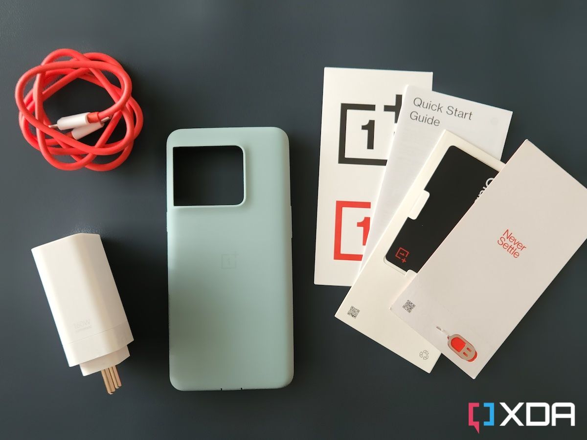 OnePlus 10T: What's in the box? - PhoneArena