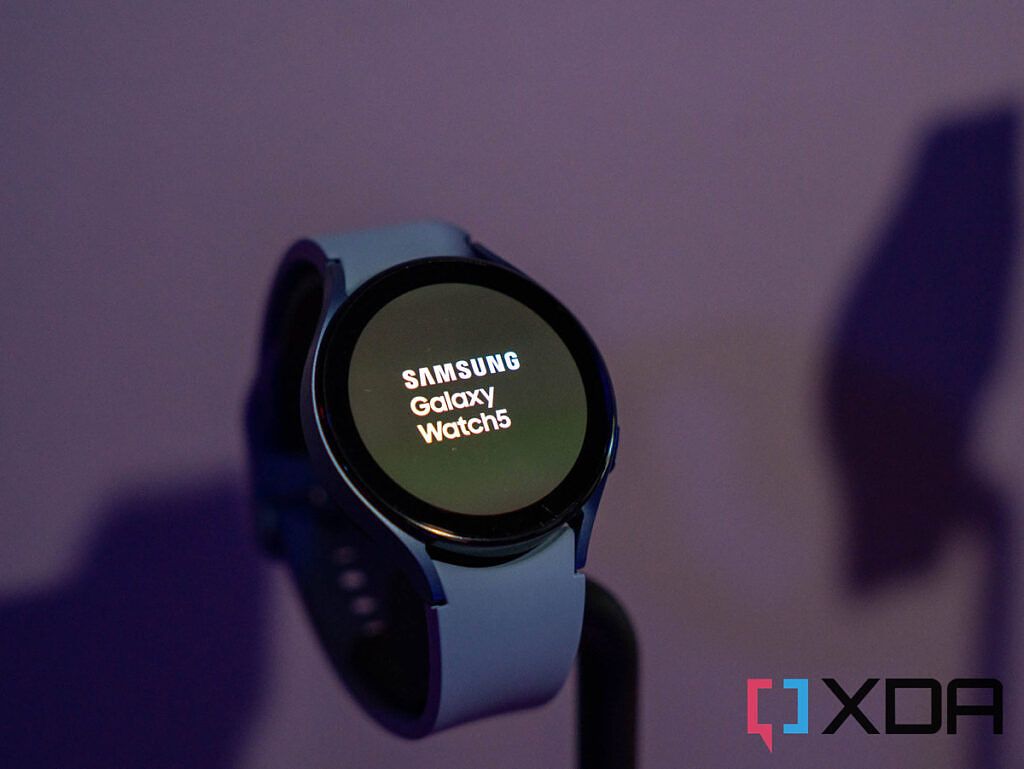 Pro tip for charging the Galaxy Watch 5 with the D buckle sport