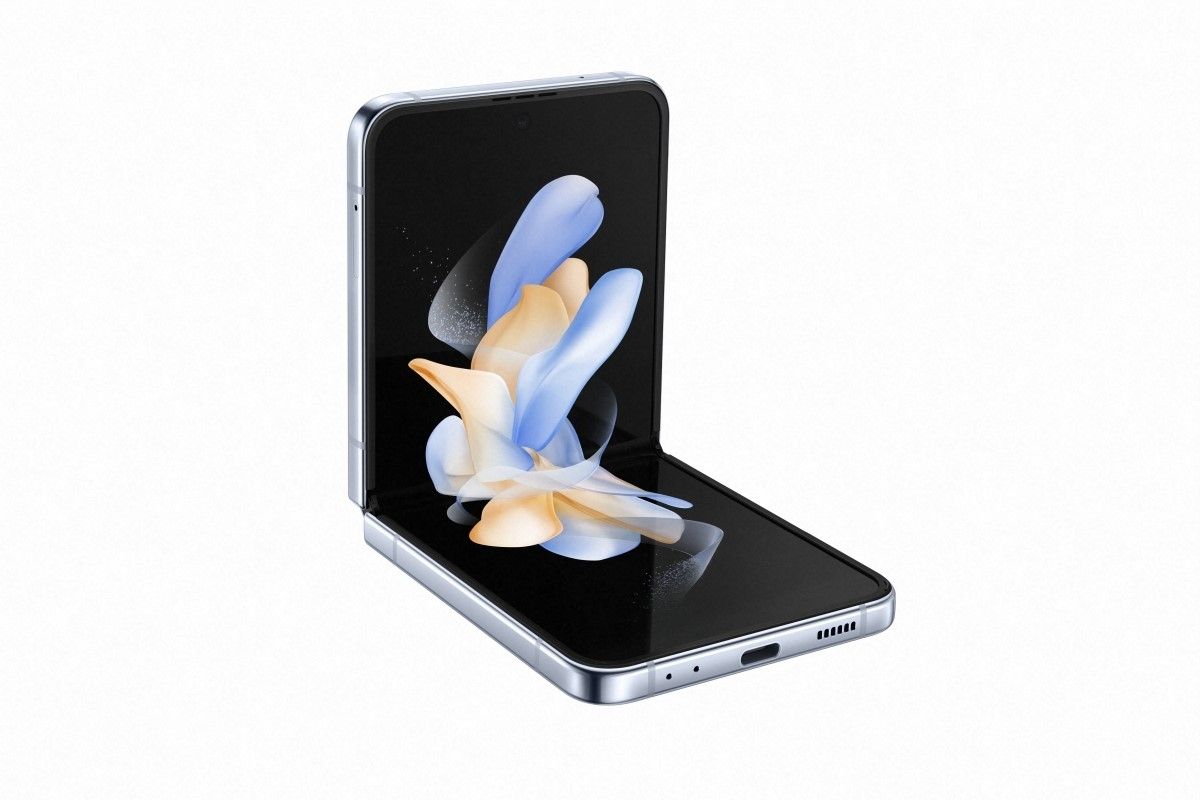 Samsung Galaxy Z Flip 4 Review - IGN