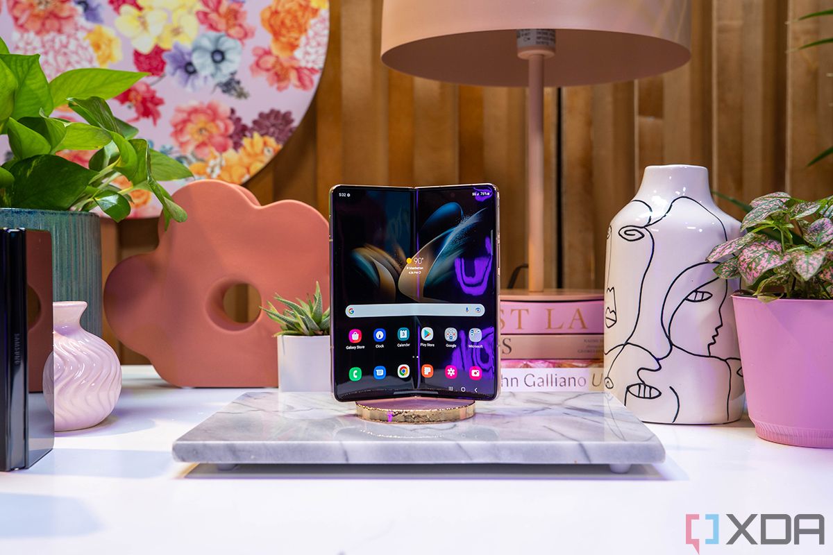 Galaxy Z Fold 4 Costs 33 Percent More To Make Than The iPhone 14 Pro Max,  Sales Price 40 Percent Of MSRP