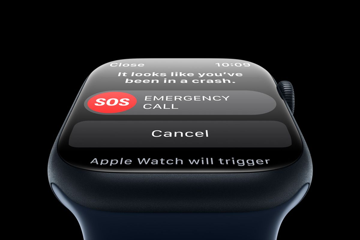 Can the Apple Watch Series 8 detect falls