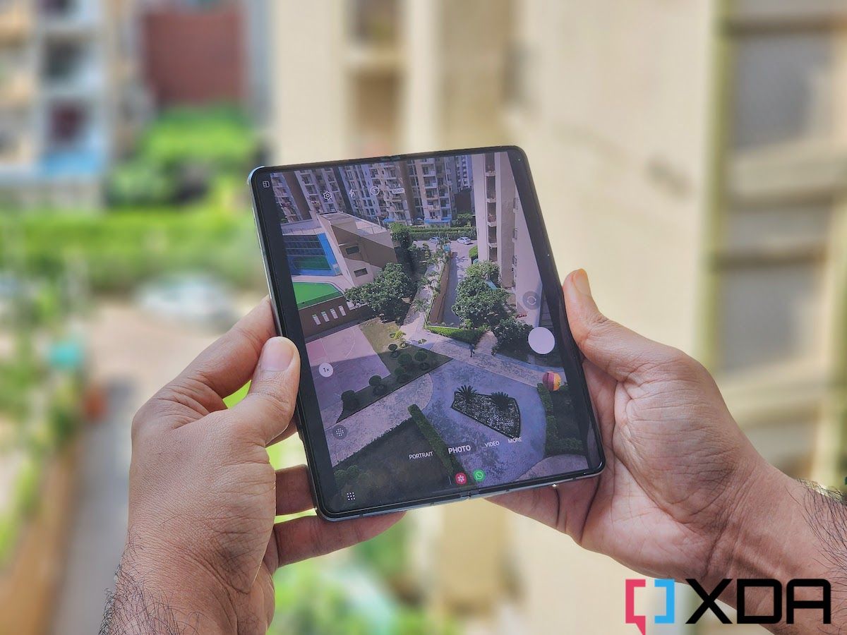 Samsung Galaxy Z Fold 4 Gets Expert Raw App Support