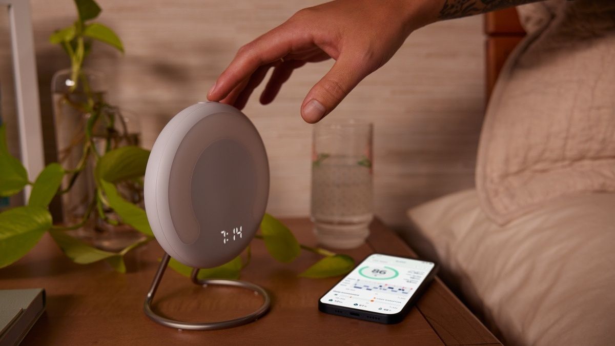 The Amazon Halo Rise is a sleep trackeralarm clock that you don't need