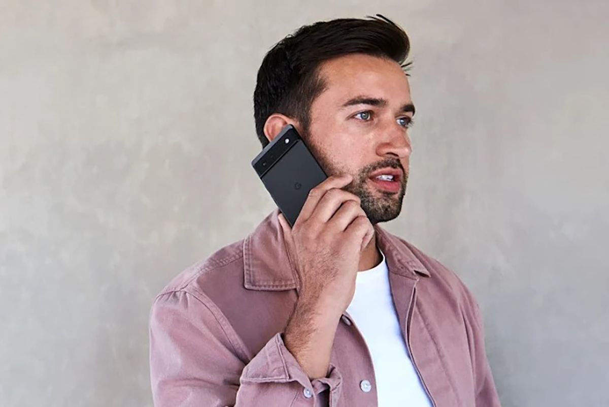Person making a call with the black Pixel 6 Pro.