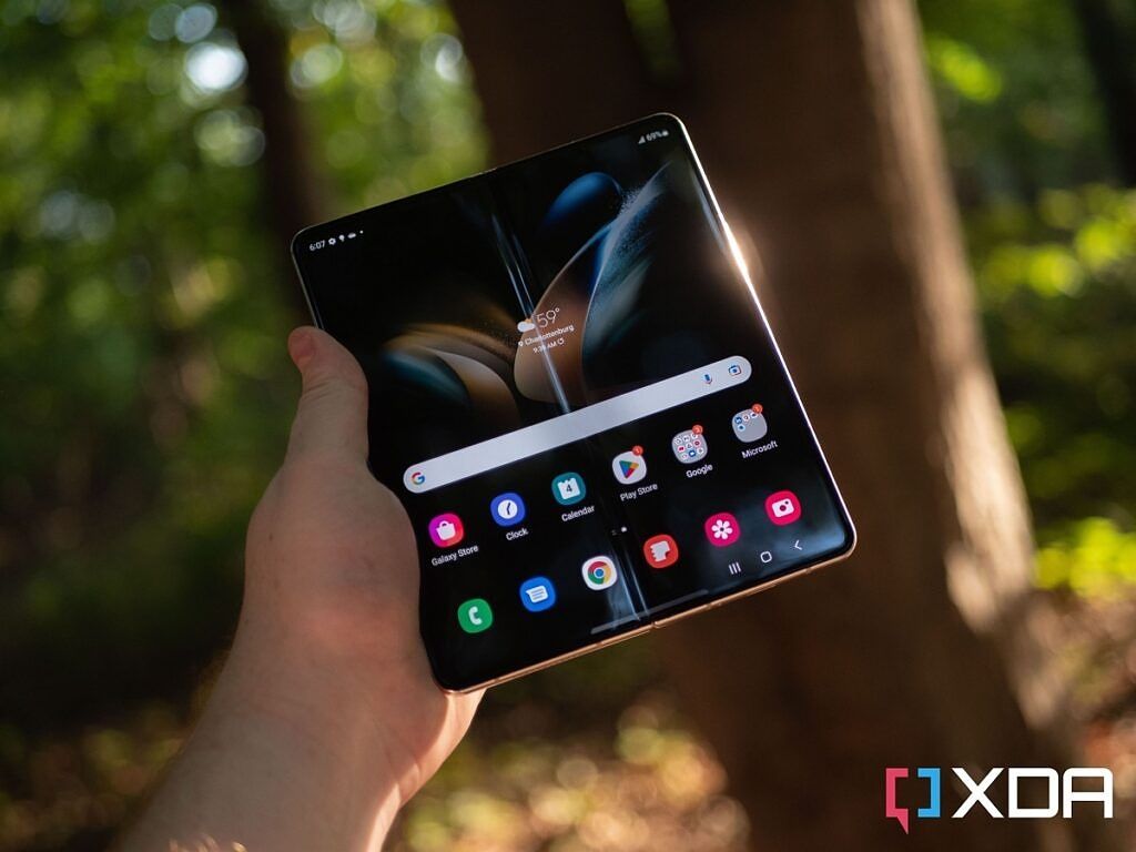 Samsung Galaxy Z Fold 4