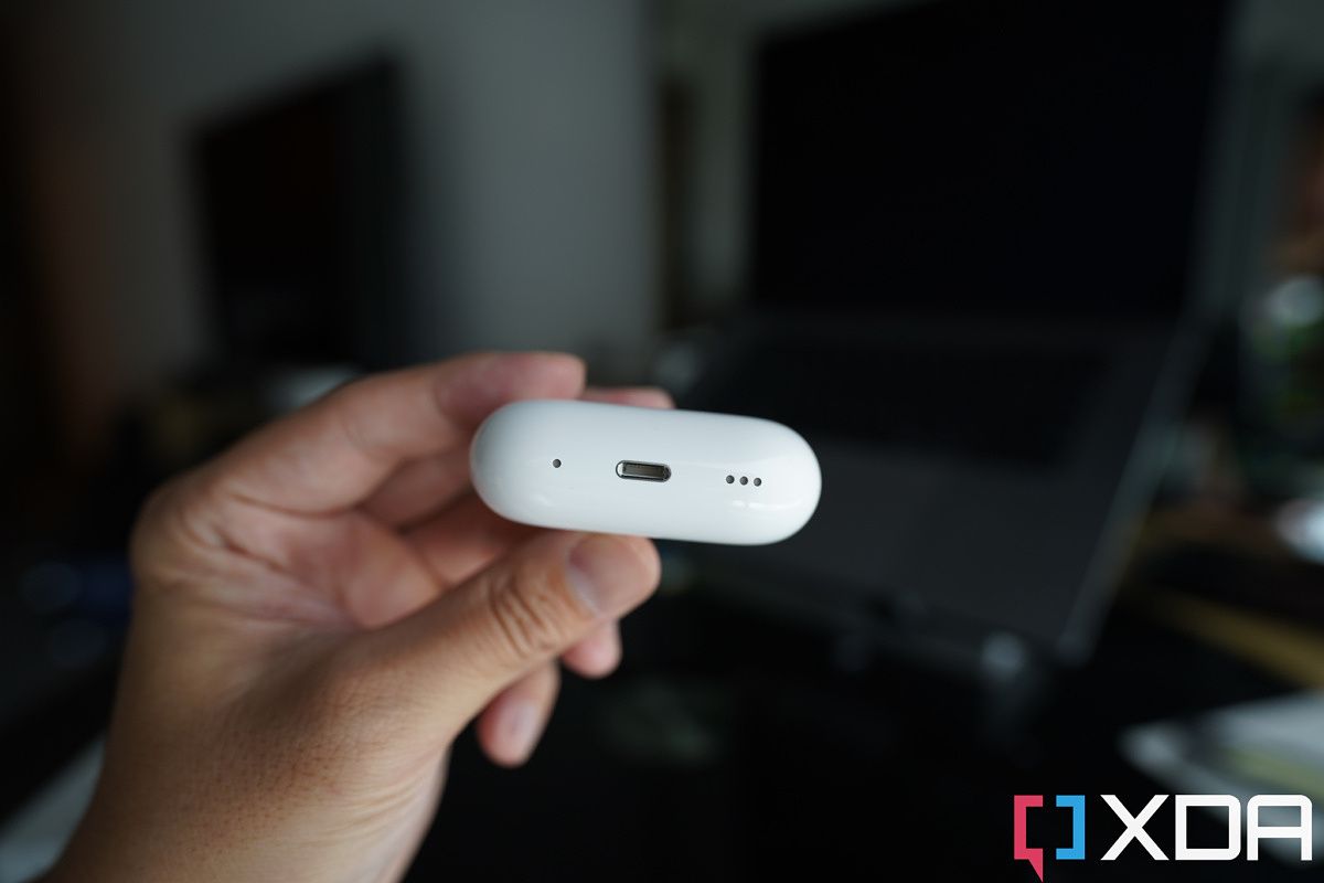 Airpod pro 2nd with wireless charging