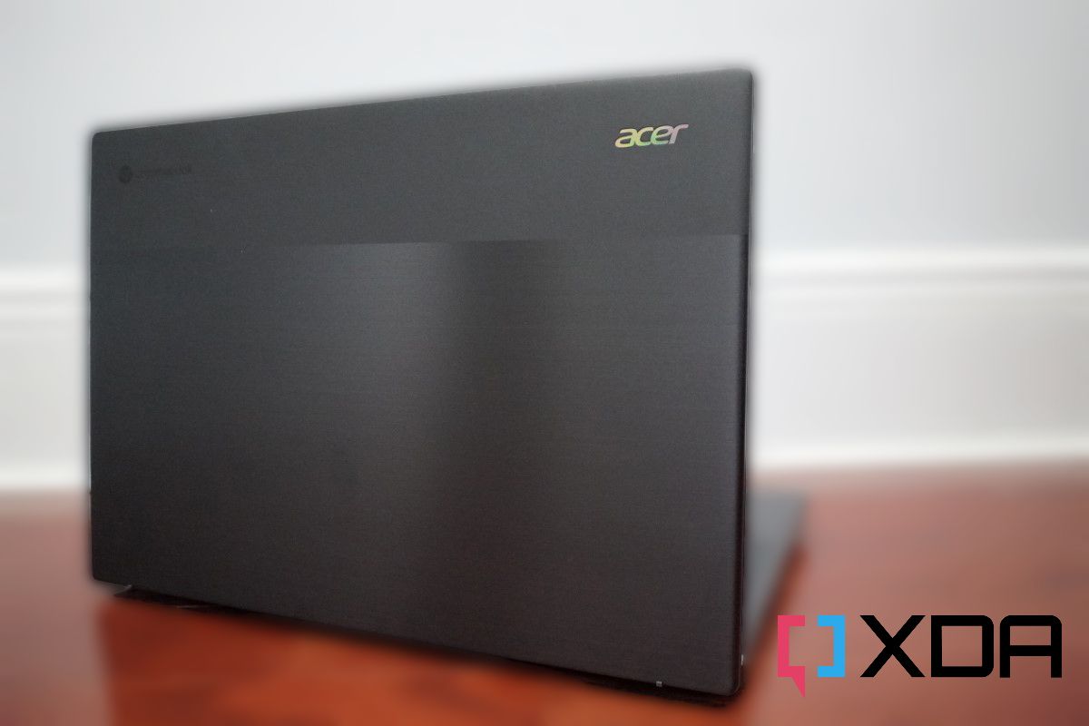 Picture of the Acer Chromebook 516 GE's lid