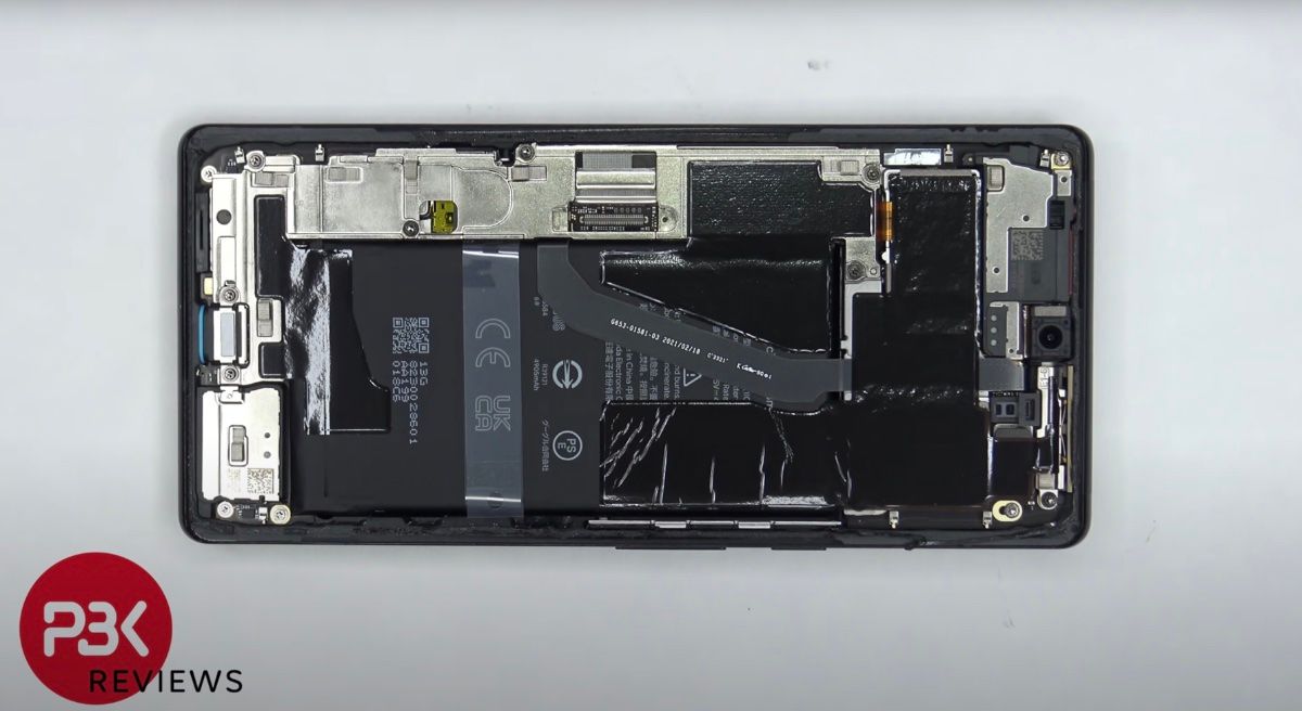 The Pixel 7 Pro has an updated internal layout with better cooling