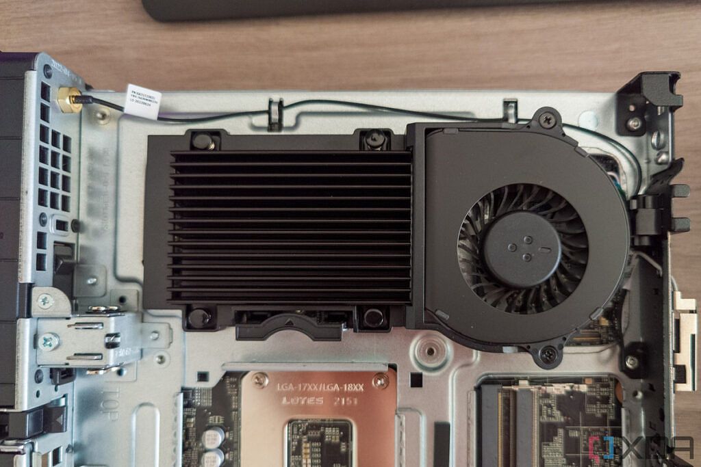 Close-up view of one of the heatsinks and fans inside the Lenovo ThinkStation P360 Ultra