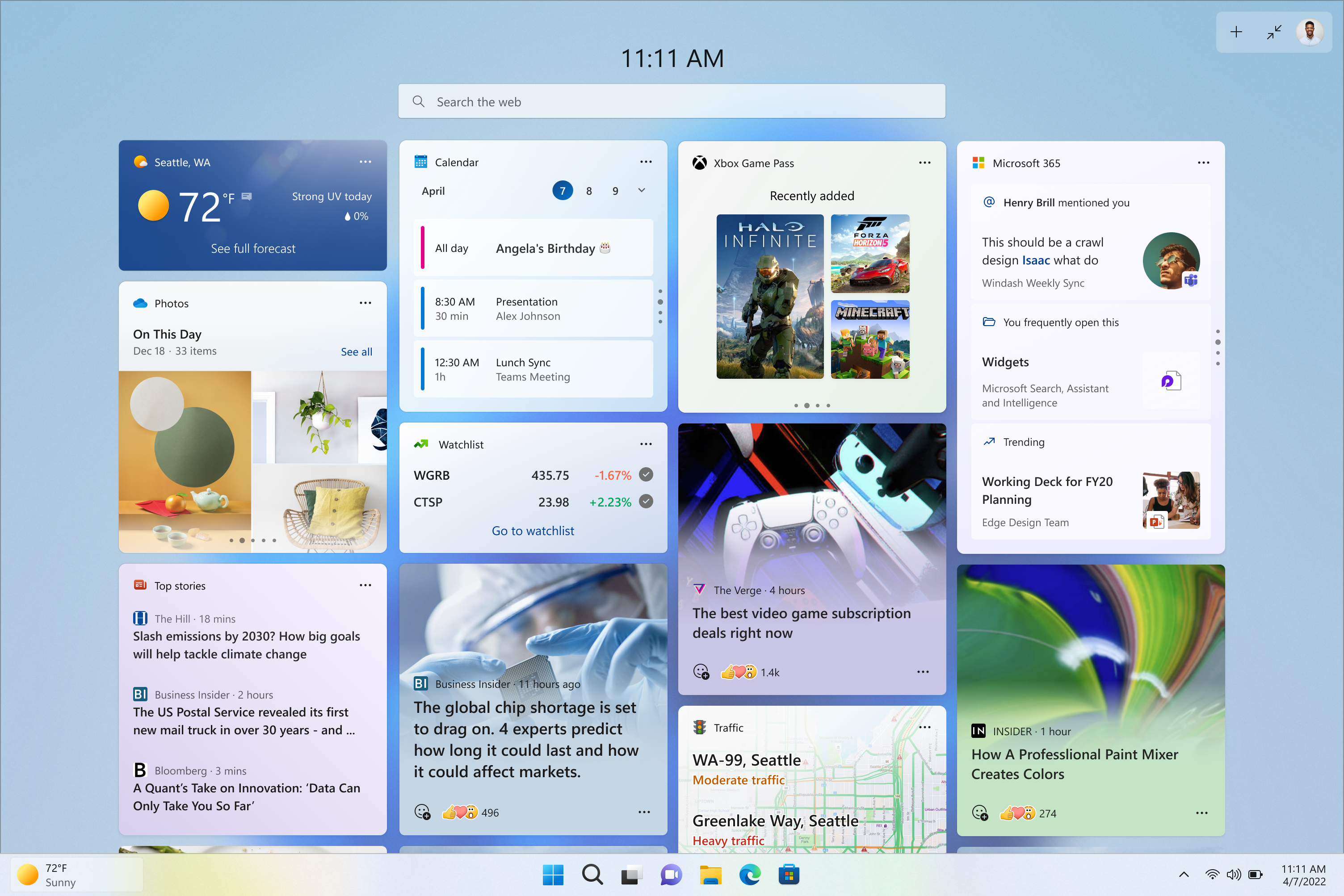 Panel de widgets en pantalla completa en Windows 11