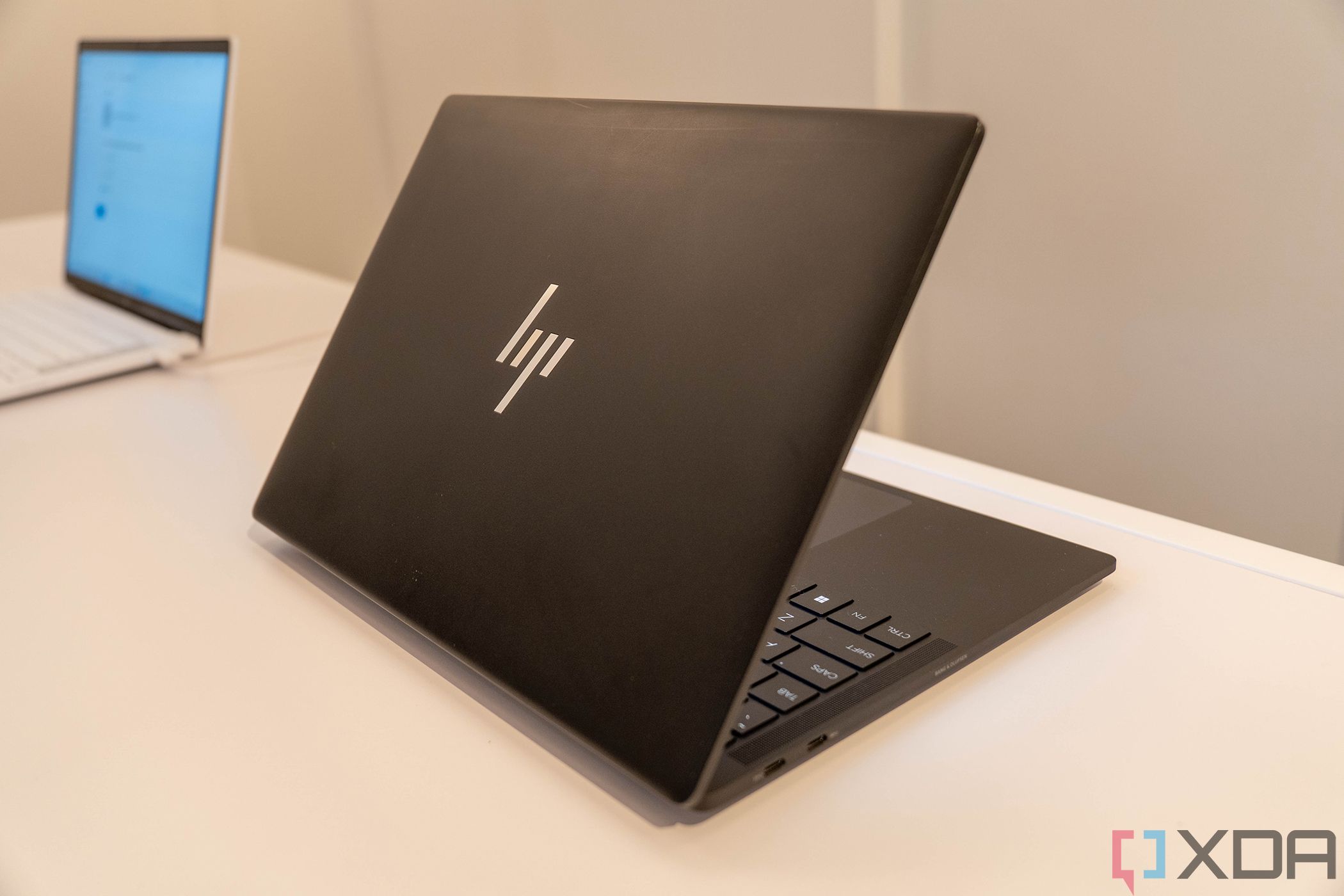 HP Dragonfly Pro vs Dragonfly Pro Chromebook Which one is right for you?
