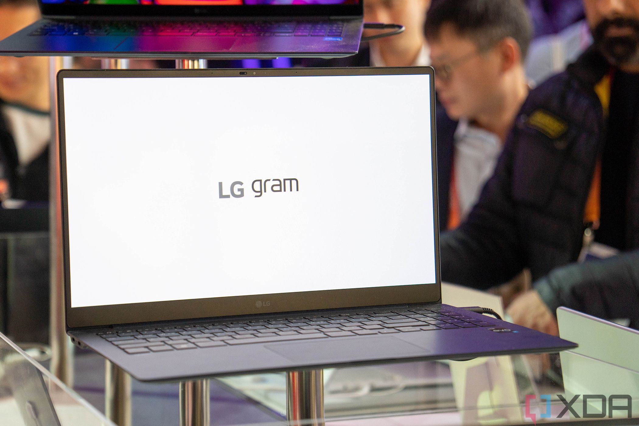 LG gram Ultraslim 8