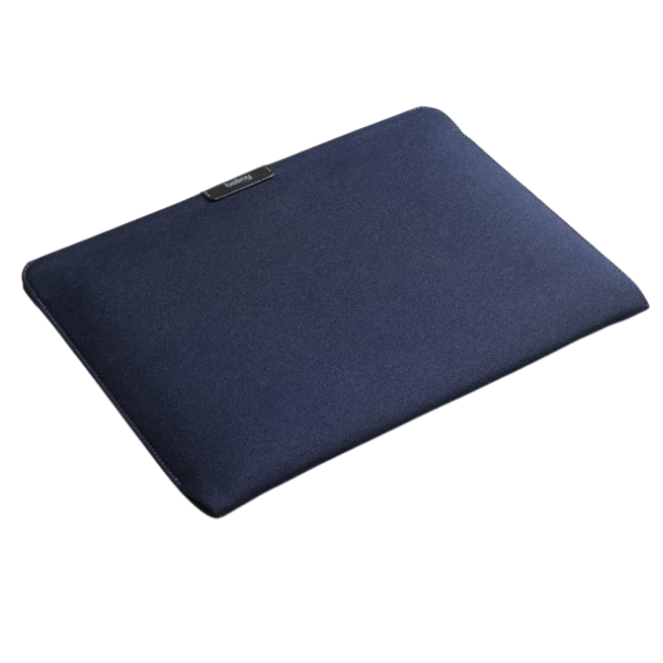 bellroy laptop sleeve in navy