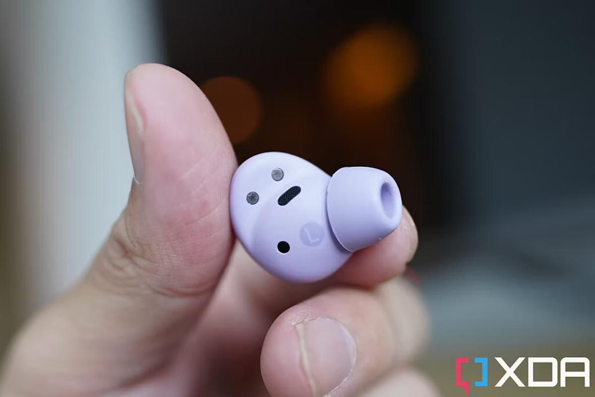 An image showing a person holding the left Samsung Galaxy Buds 2 Pro earbud.