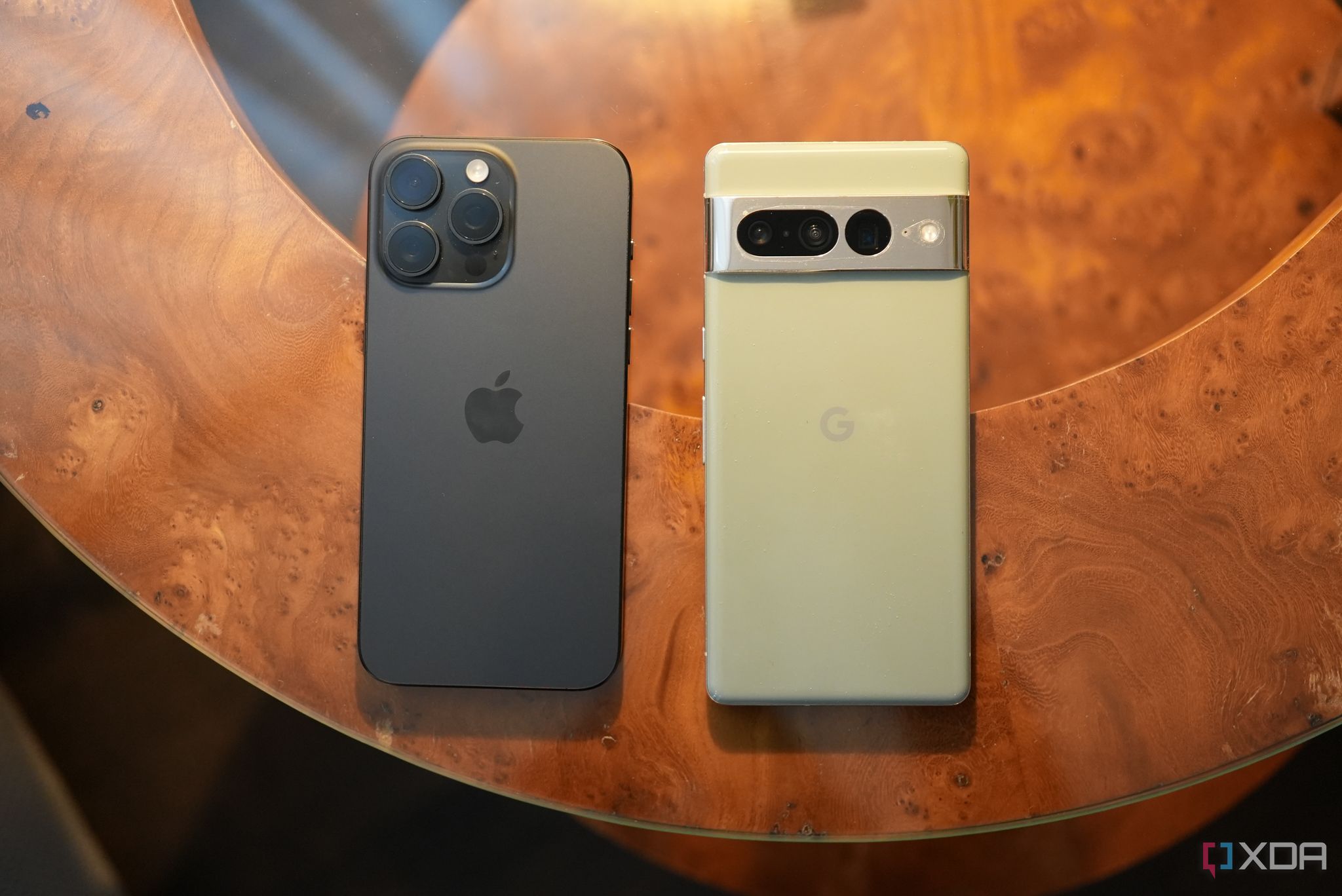 Phone Comparisons: Google Pixel 7 Pro vs Apple iPhone 15 Pro Max