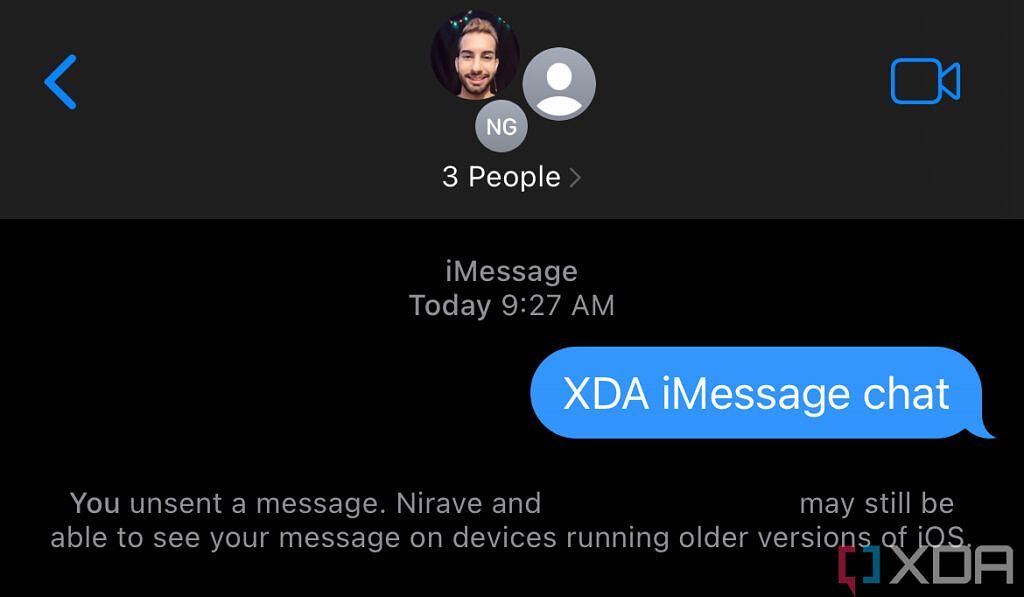 iMessage group chat mentioning that a message has been unsend and that those on older iOS version may still be able to see it