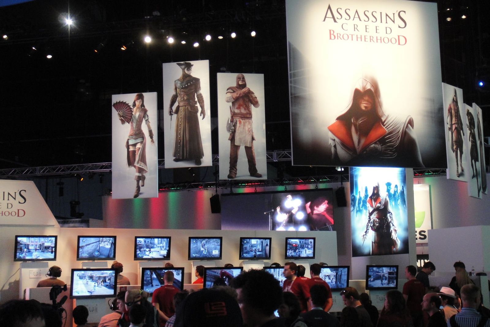 Stand de Ubisoft de Assassin's Creed La Hermandad en el E3 2010