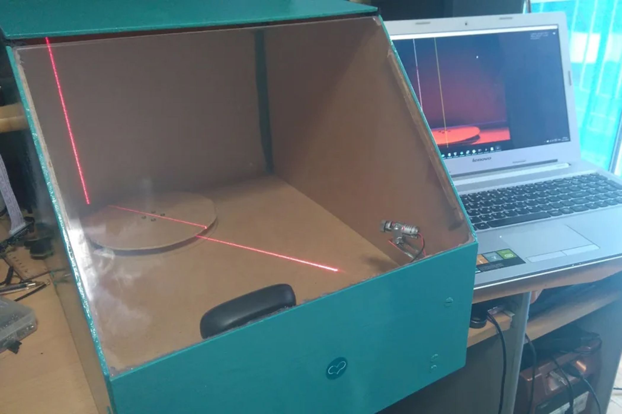 A 3D scanner built with Arduino