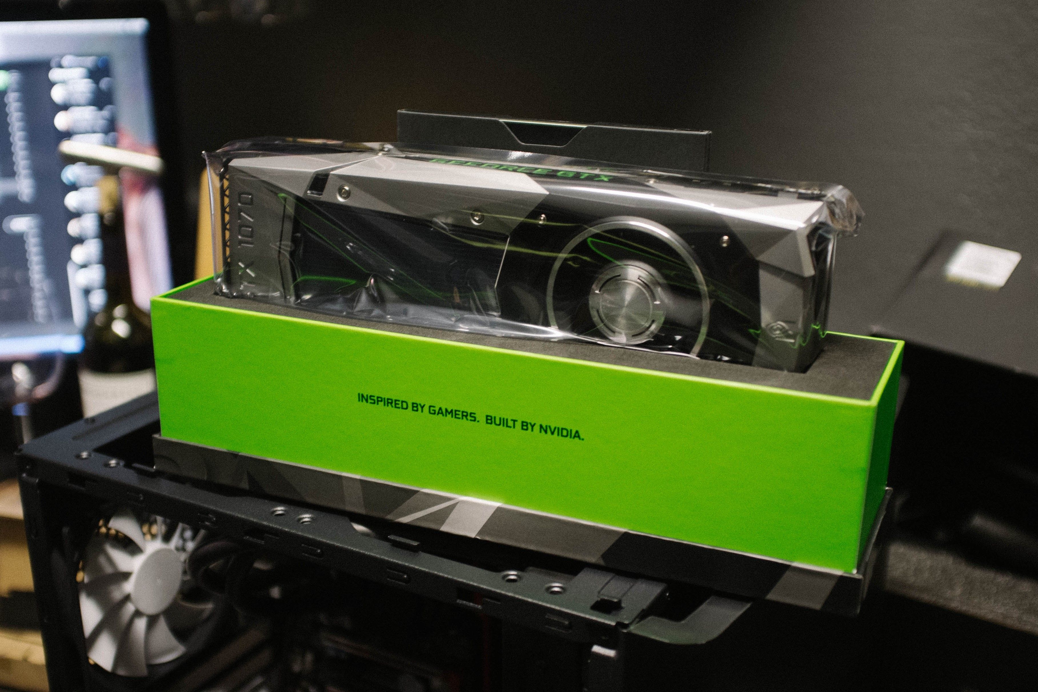 Tarjeta gráfica GTX 1070 edición fundadora con caja