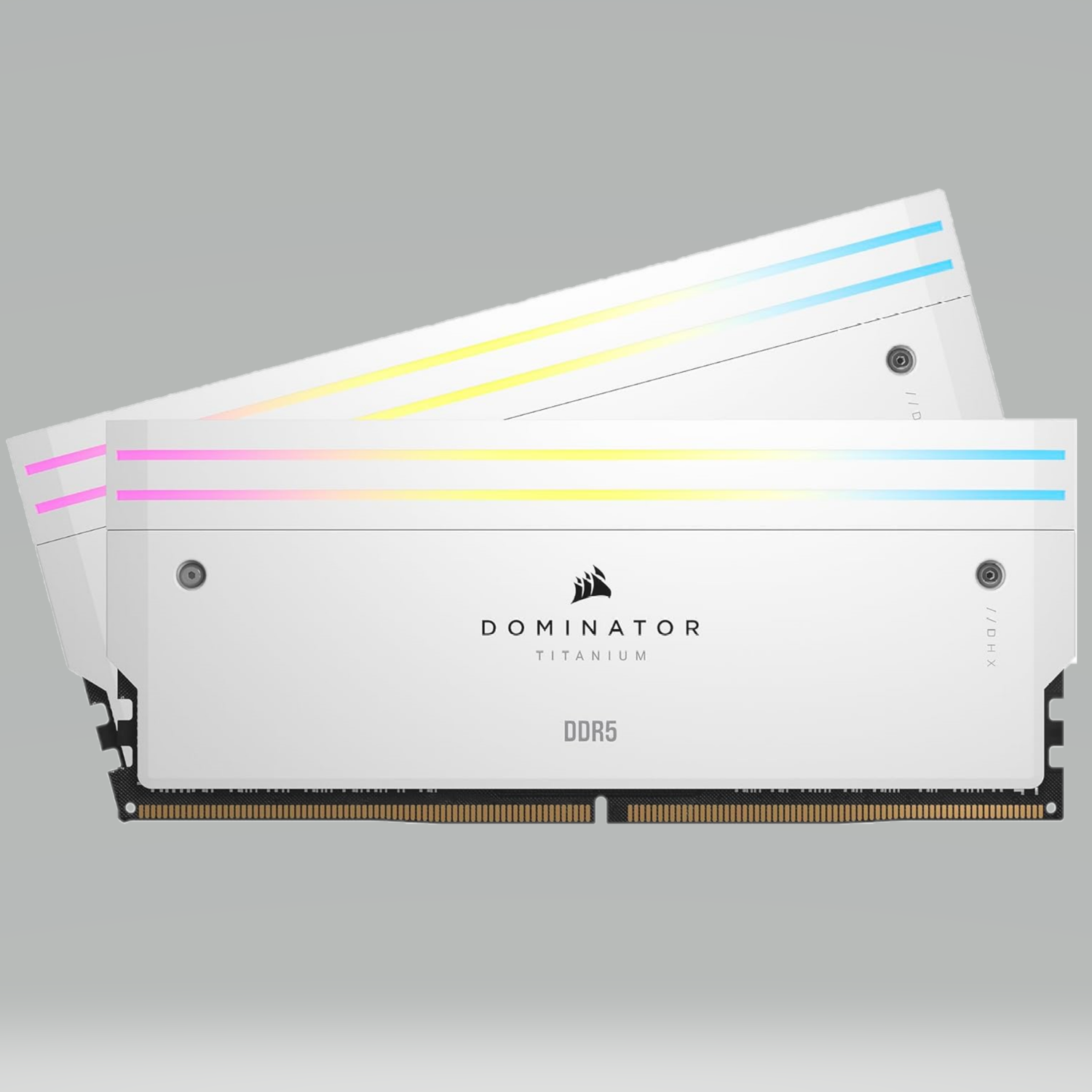 Memoria RAM Corsair Dominator Titanium RGB en color blanco