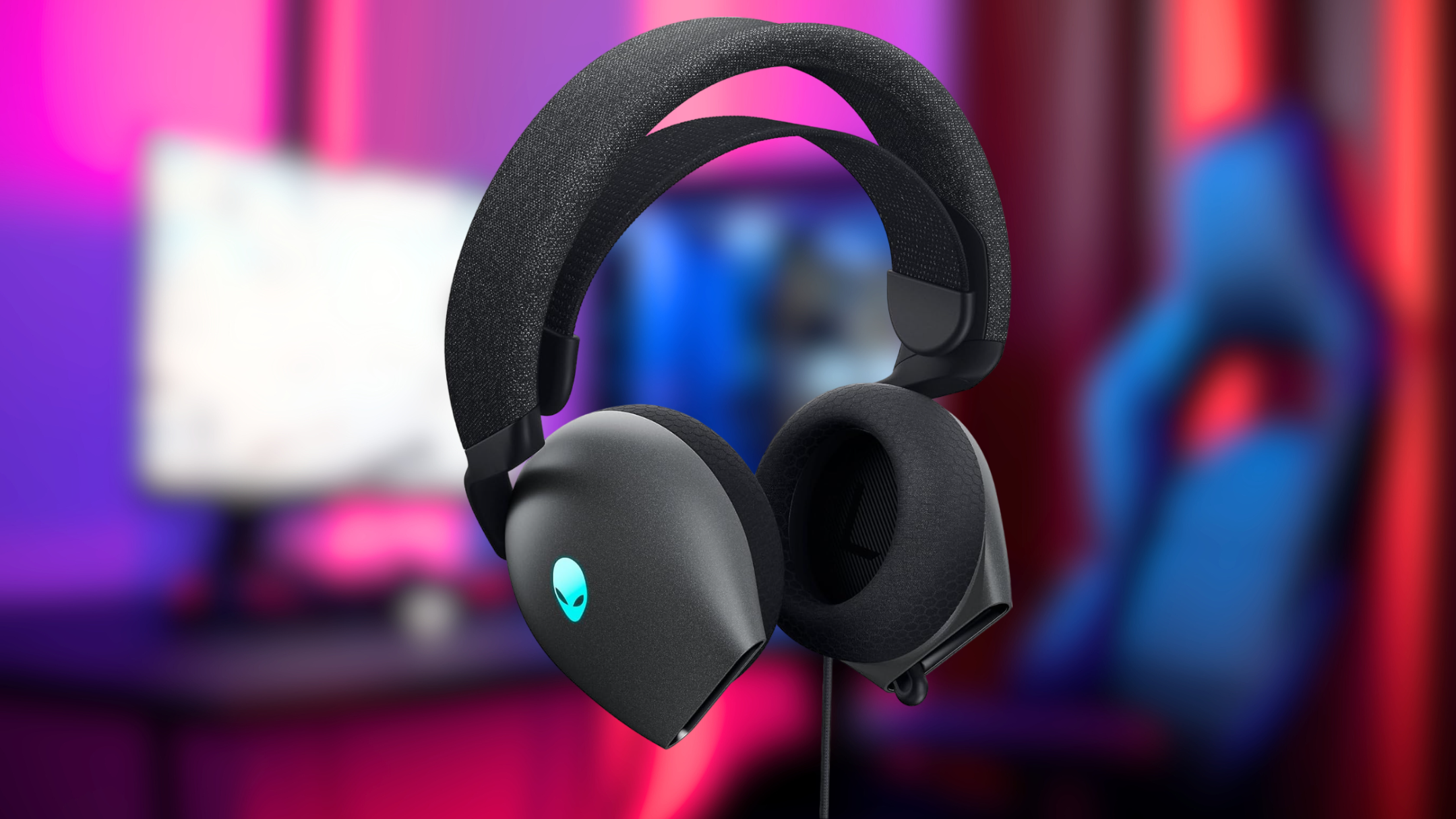 Auriculares Alienware AW520H sobre fondo borroso