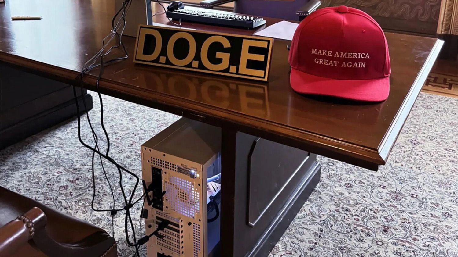 Elon Musk brought a gaming PC to the White House, and it looks kind of puny