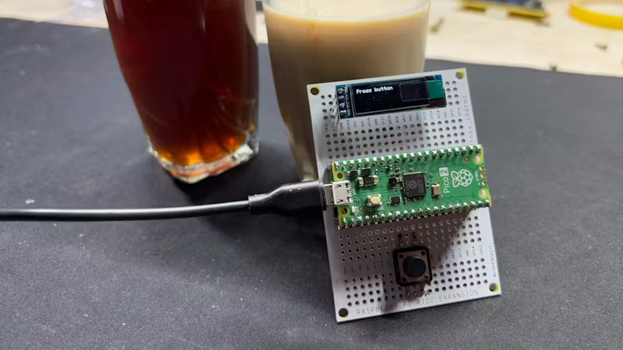 This Raspberry Pi DIY temperature gun makes for the perfect project for beginner tinkerers