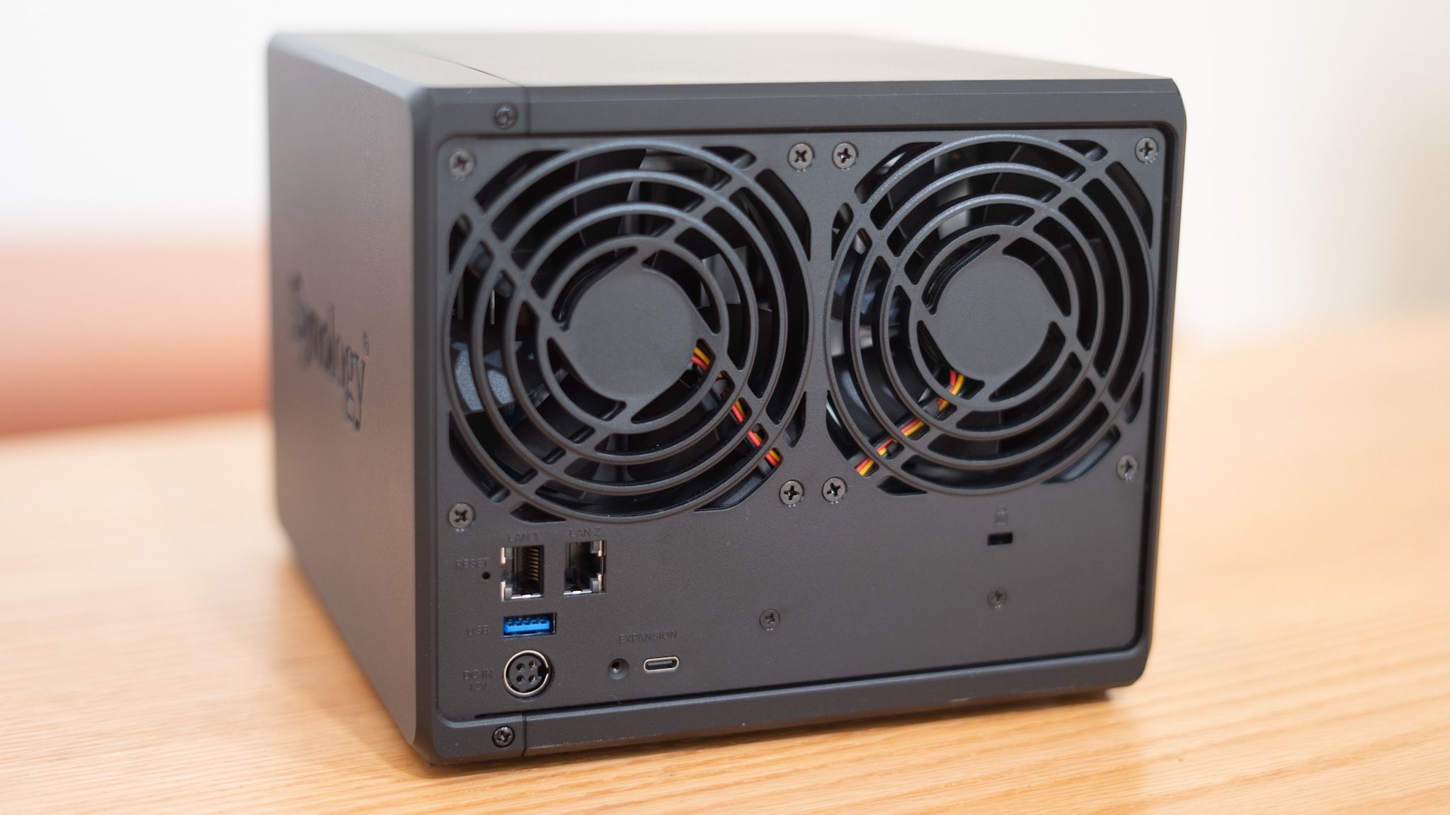 Synology DS925-Plus-rear panel