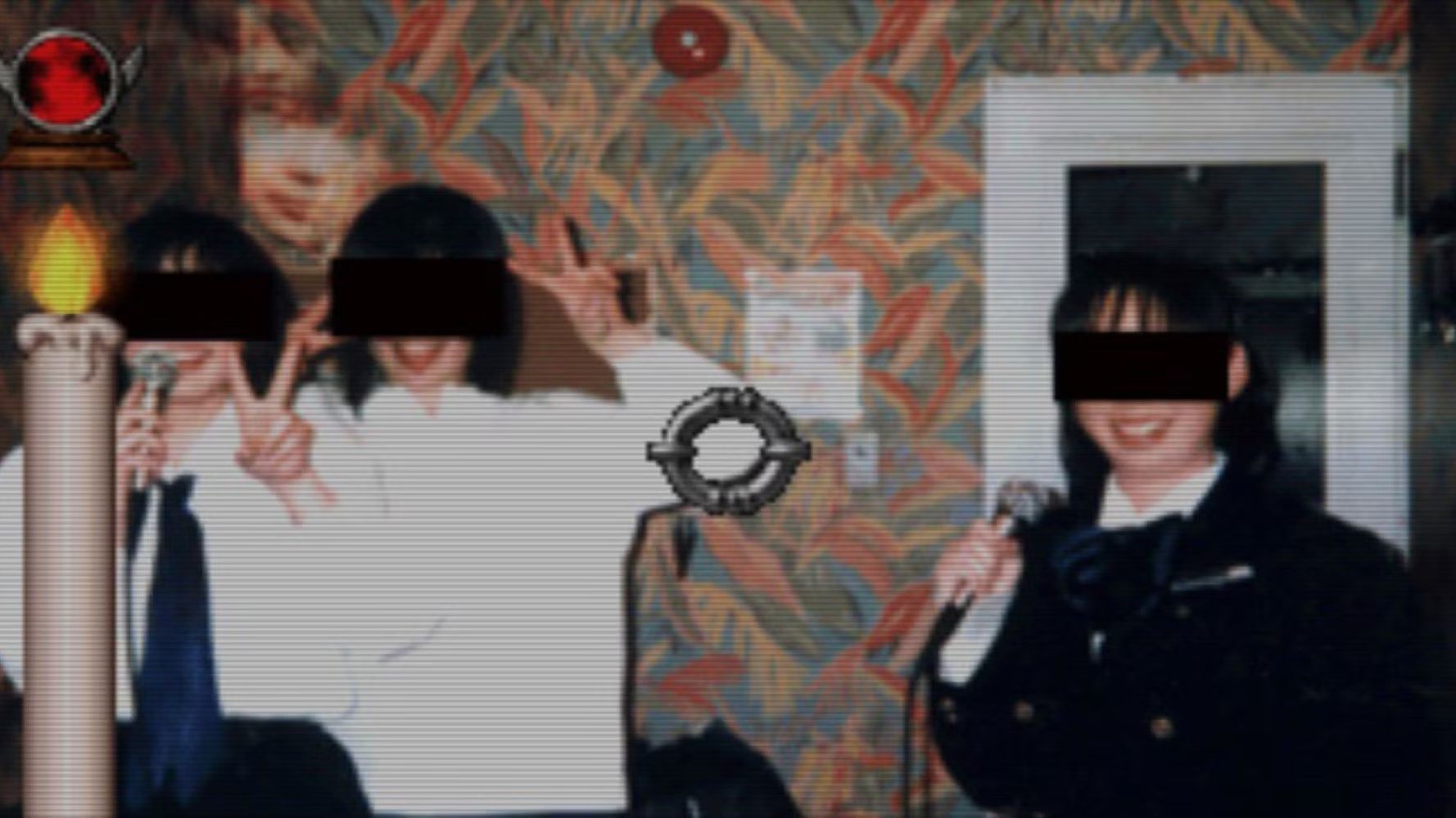 Kowai Shashin, with a picture of the ghost hunting gameplay