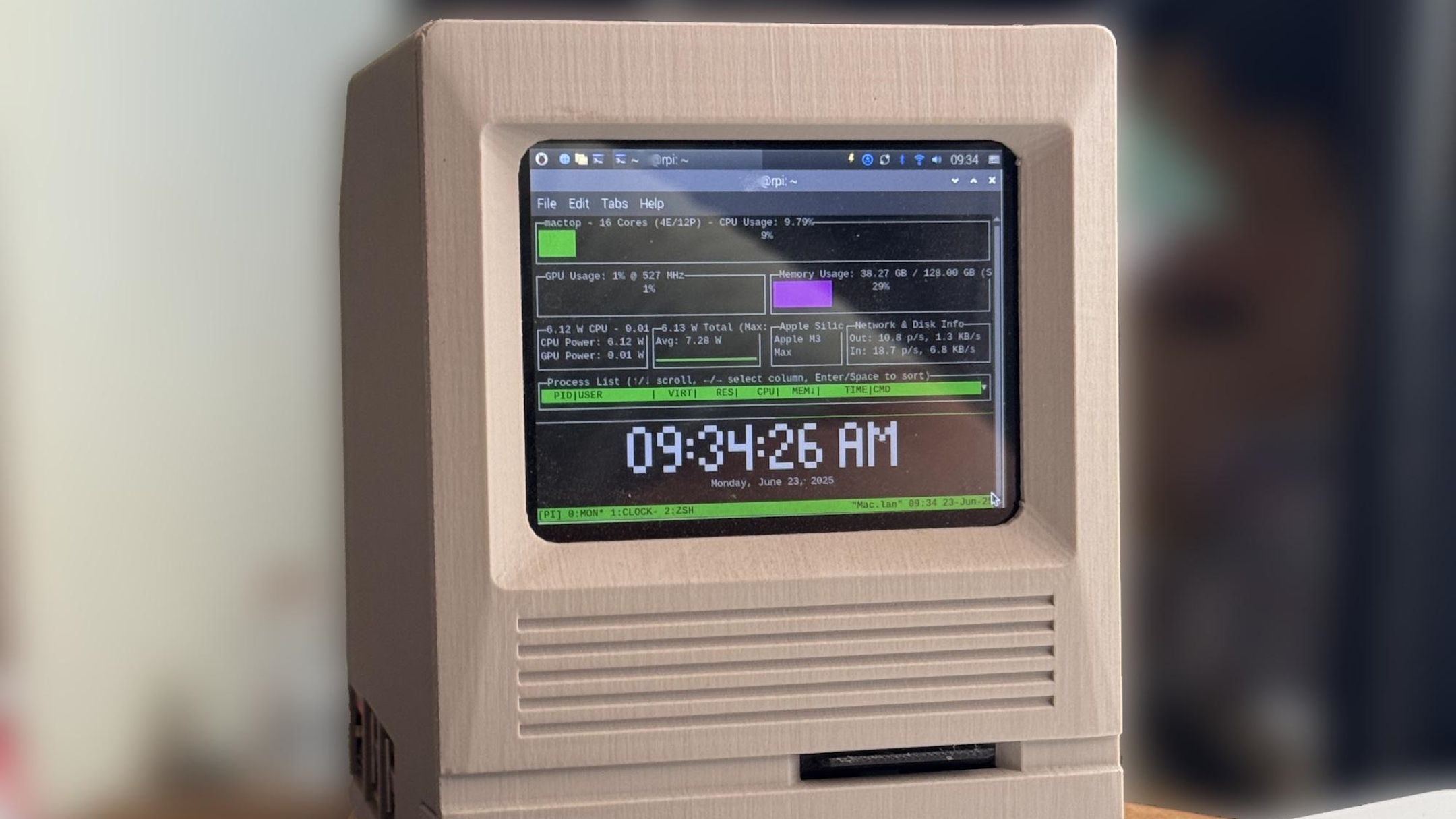 I love this tiny Raspberry Pi Macintosh SE/30, and you can make your own